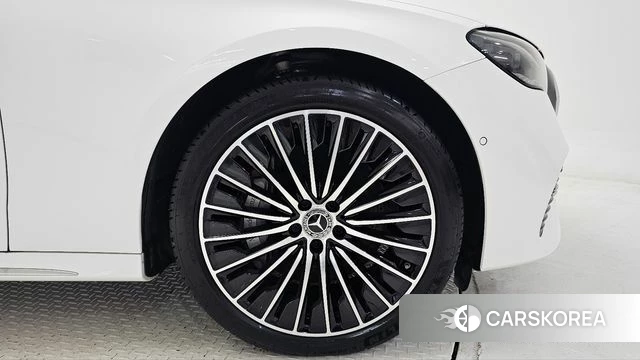 Mercedes-Benz E-Class W214 id 4515910 из Кореи 13