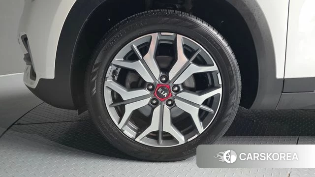 Kia Seltos id 3965979 из Кореи 15