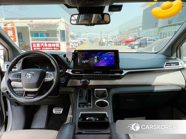 Toyota Saina 2023 Белый из Китая, фото 5