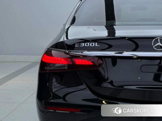 Mercedes-Benz E-class id 4236384 из Китая 29