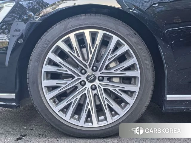 Audi A8 id 4254098 из Китая 23