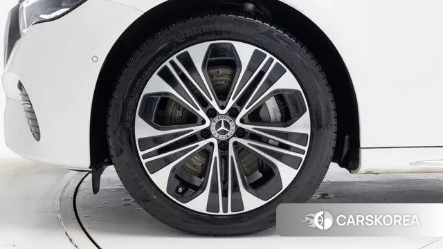 Mercedes-Benz E-Class W214 id 3689448 из Кореи 15