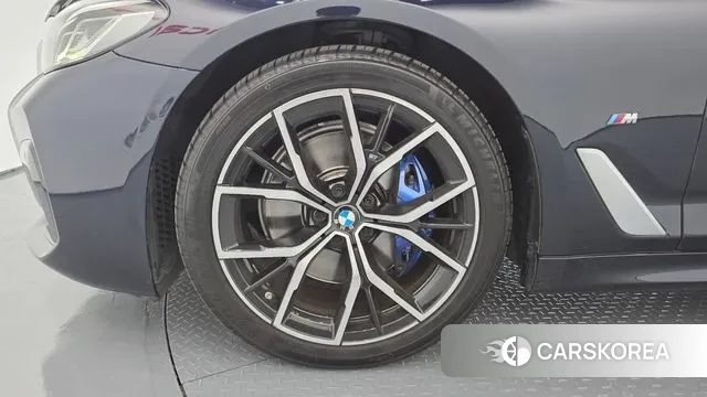 BMW 5 Series (G30) id 3328740 из Кореи 15