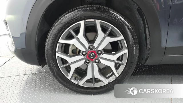Kia Seltos id 4586980 из Кореи 15