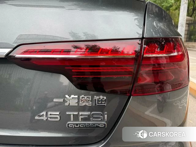 Audi A4L id 4300461 из Китая 26