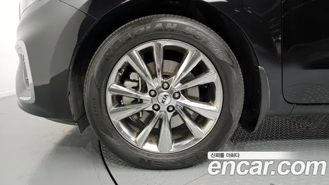 Kia The New Carnival id 2253733 из Кореи 15