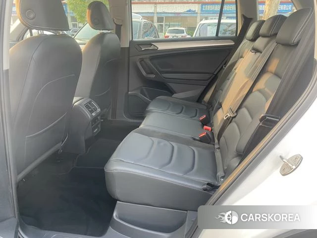 Volkswagen Tiguan L id 4257975 из Китая 9