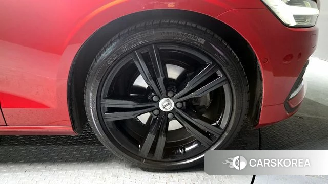 Volvo S60 3rd generation id 3813569 из Кореи 15