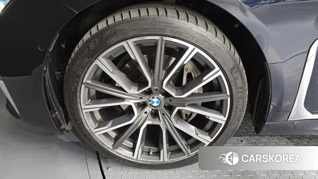 BMW 7 Series (G11) id 3561918 из Кореи 15