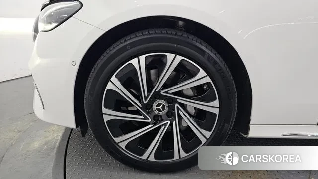 Mercedes-Benz E-Class W214 id 3734021 из Кореи 15