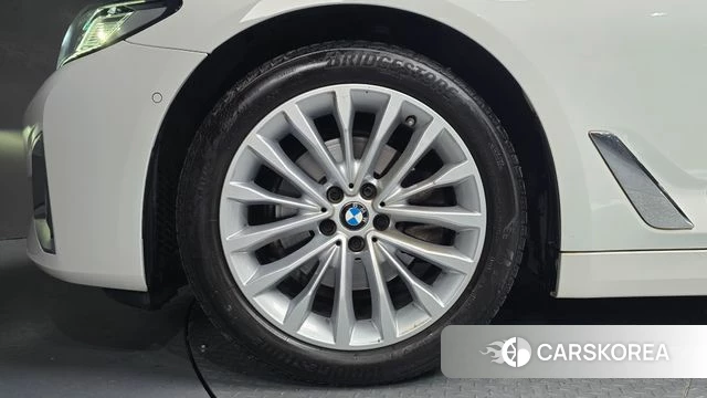 BMW 5 Series (G30) id 3965280 из Кореи 15