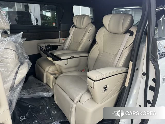 Toyota Elfa 2024 Белый из Китая, фото 6