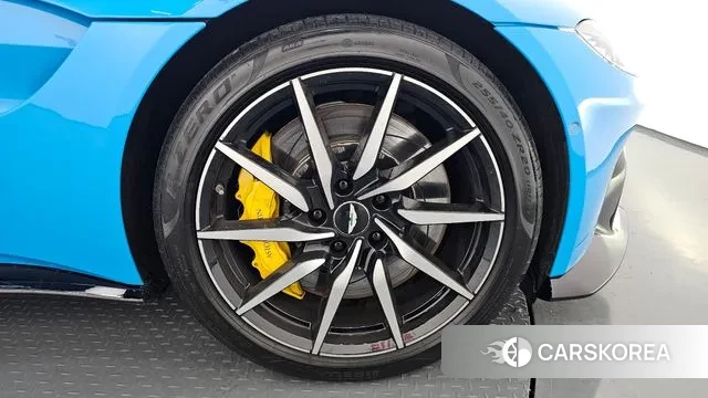 Aston Martin Vantage 2nd Generation id 3766192 из Кореи 15