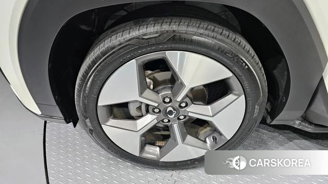 Ssangyong Torres EVX 2024 Белый из Кореи, фото 5