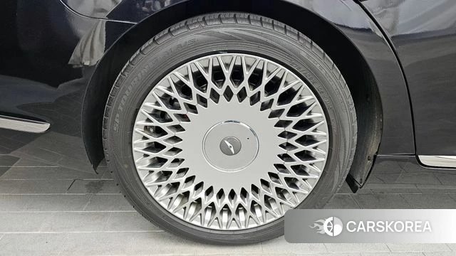 Genesis G90 id 4294464 из Кореи 33
