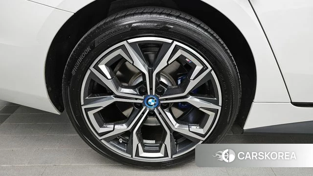 BMW i4 id 4322022 из Кореи 30