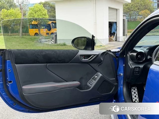 Subaru BRZ id 4219577 из Китая 10