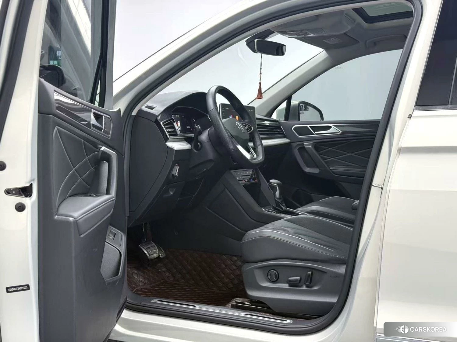 Volkswagen Tiguan L 2021 Шампань из Китая, фото 5