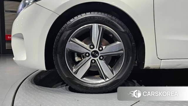 Kia The New K3 id 3801789 из Кореи 15