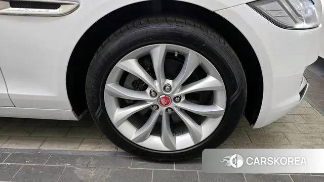 Jaguar XF (X260) id 3626919 из Кореи 15