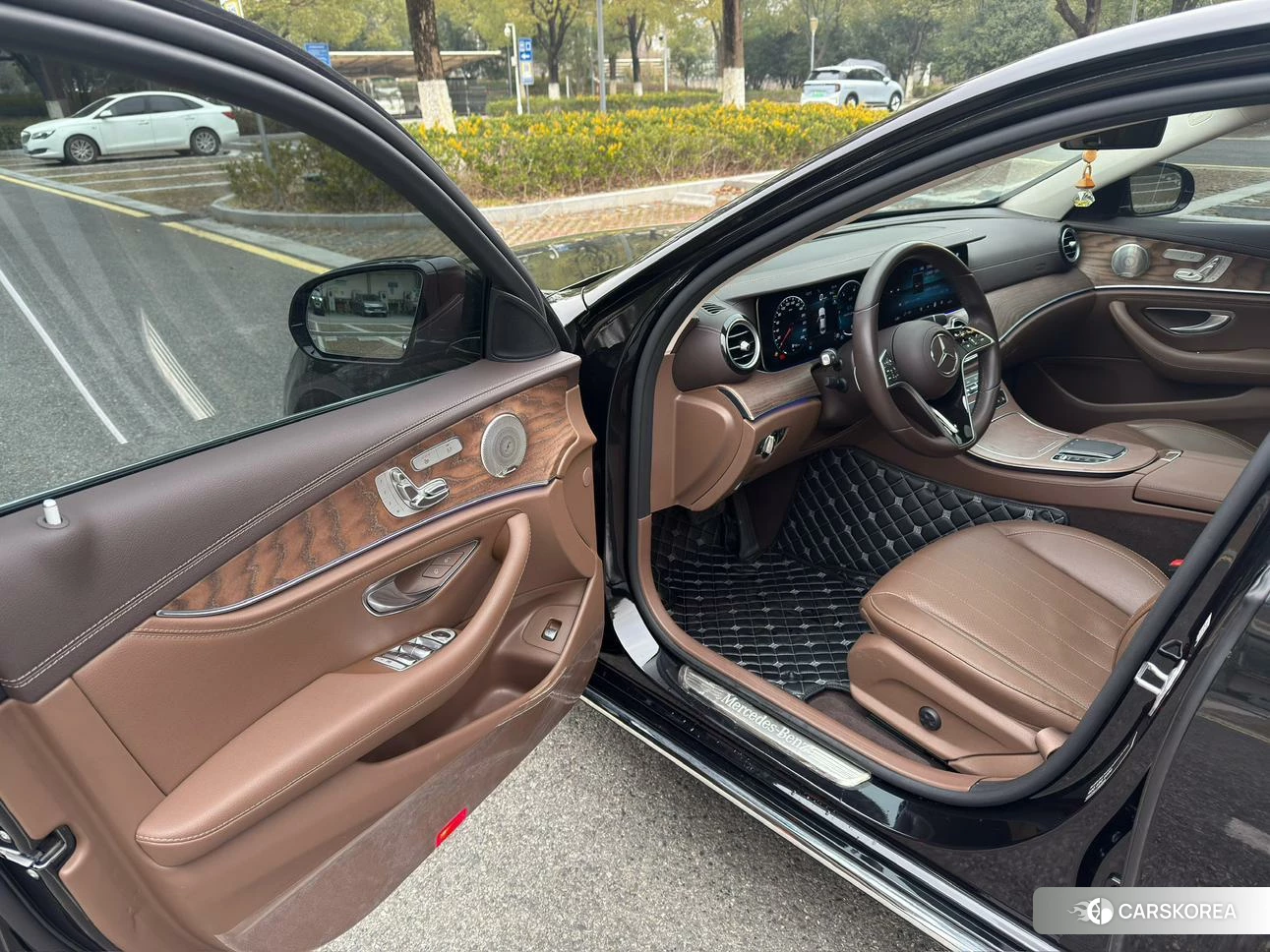 Mercedes-Benz E-class id 4441079 из Китая 14