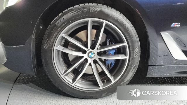 BMW 5 Series (G30) id 4293832 из Кореи 15