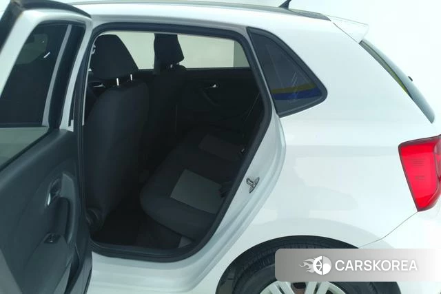 Volkswagen Polo id 4236802 из Китая 12