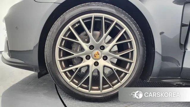 Porsche Panamera (971) id 3758414 из Кореи 15