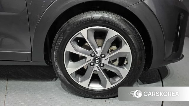 Kia Stonic id 3873673 из Кореи 15