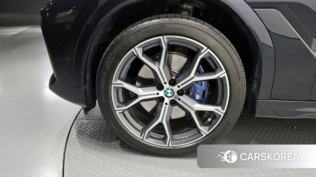 BMW X6 (G06) id 3348879 из Кореи 15