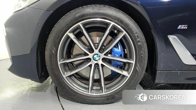 BMW 5 Series (G30) id 4528875 из Кореи 27