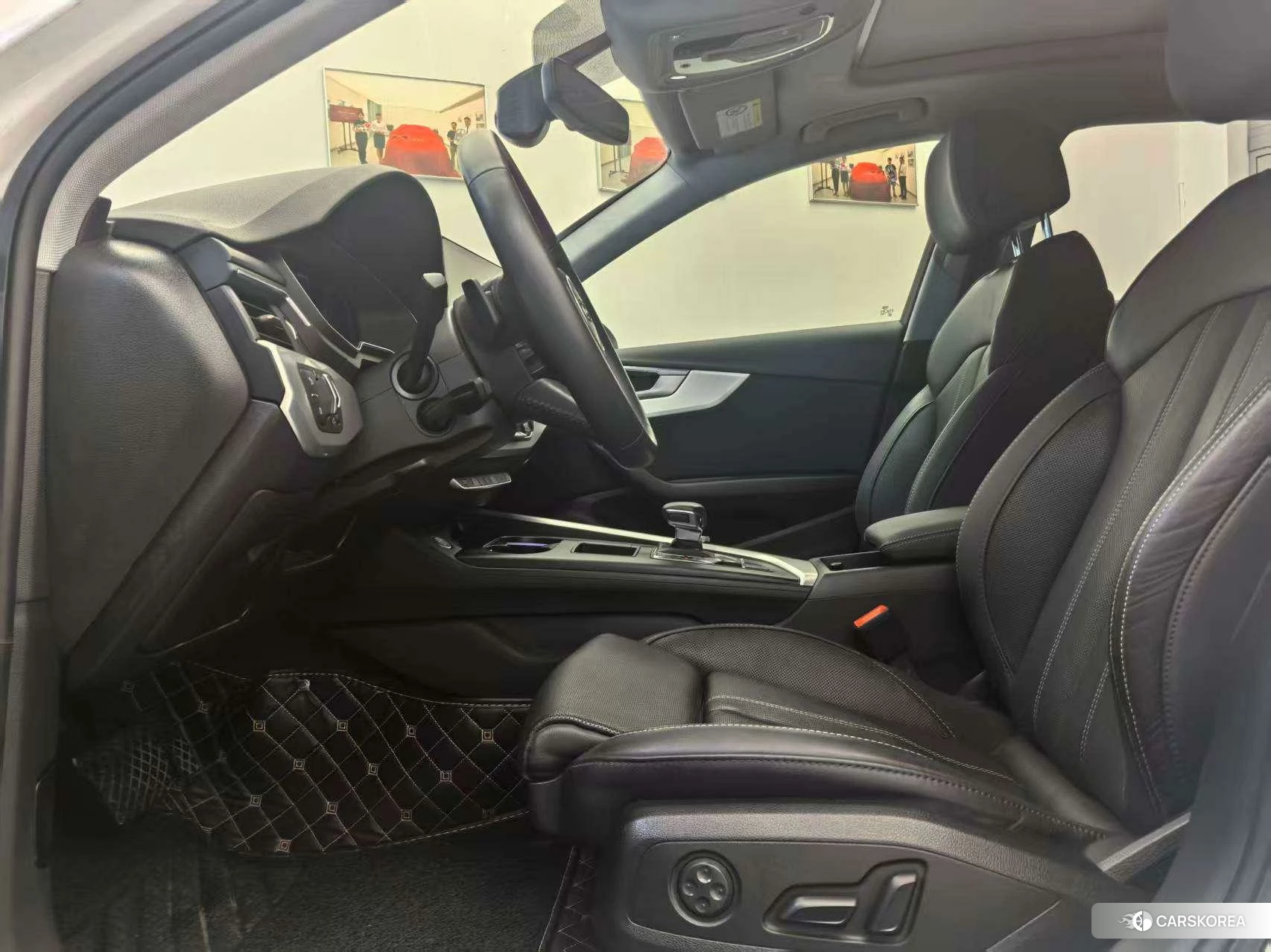 Audi A4L id 4420927 из Китая 9