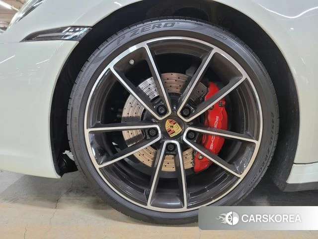 Porsche 911(992) id 3905107 из Кореи 14