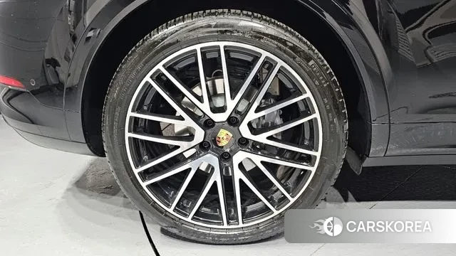 Porsche Cayenne (PO536) id 3605633 из Кореи 15