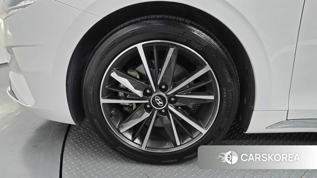 Hyundai The New Grandeur IG id 4573960 из Кореи 26