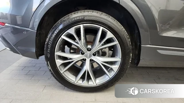 Audi Q8 (4M) id 3601631 из Кореи 15