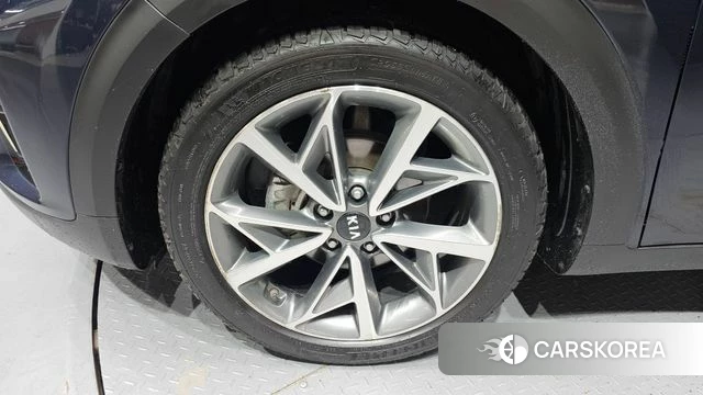 Kia The New Niro id 4403210 из Кореи 27