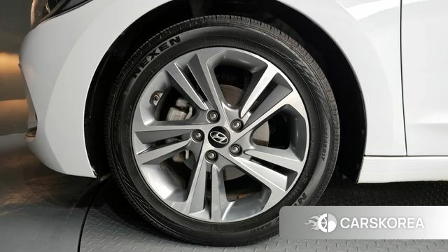 Hyundai Avante AD id 4411418 из Кореи 25