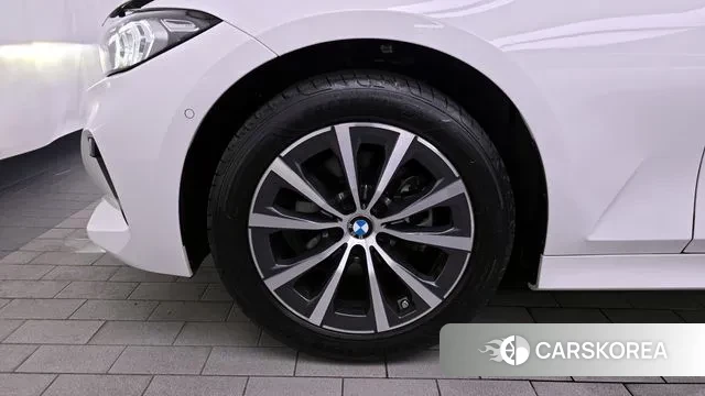 BMW 3 Series (G20) id 3002205 из Кореи 15