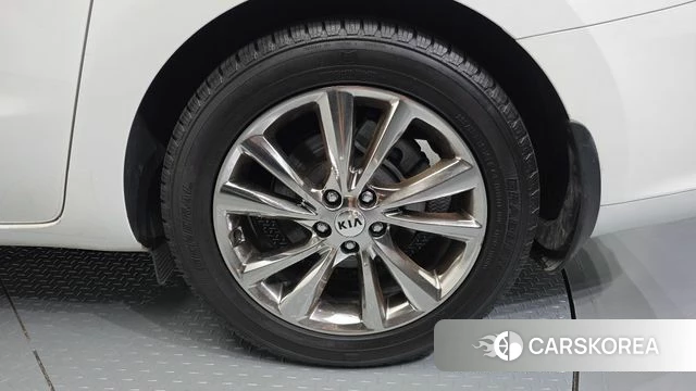Kia The New Carnival id 4508563 из Кореи 26