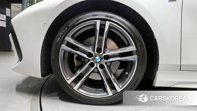 BMW 1 Series (F40) id 4293704 из Кореи 25