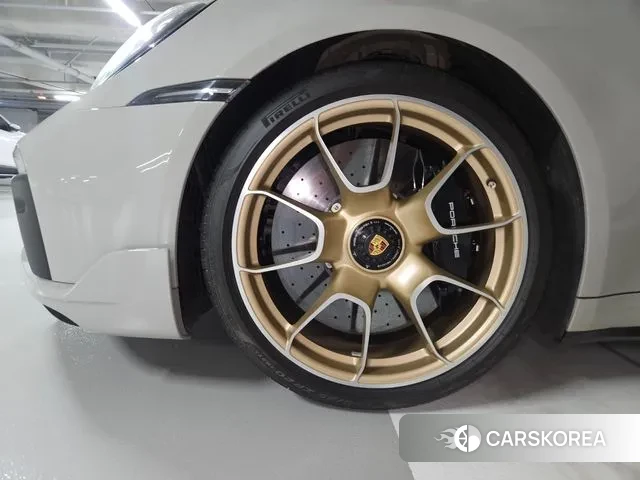 Porsche 911(992) id 3339145 из Кореи 9