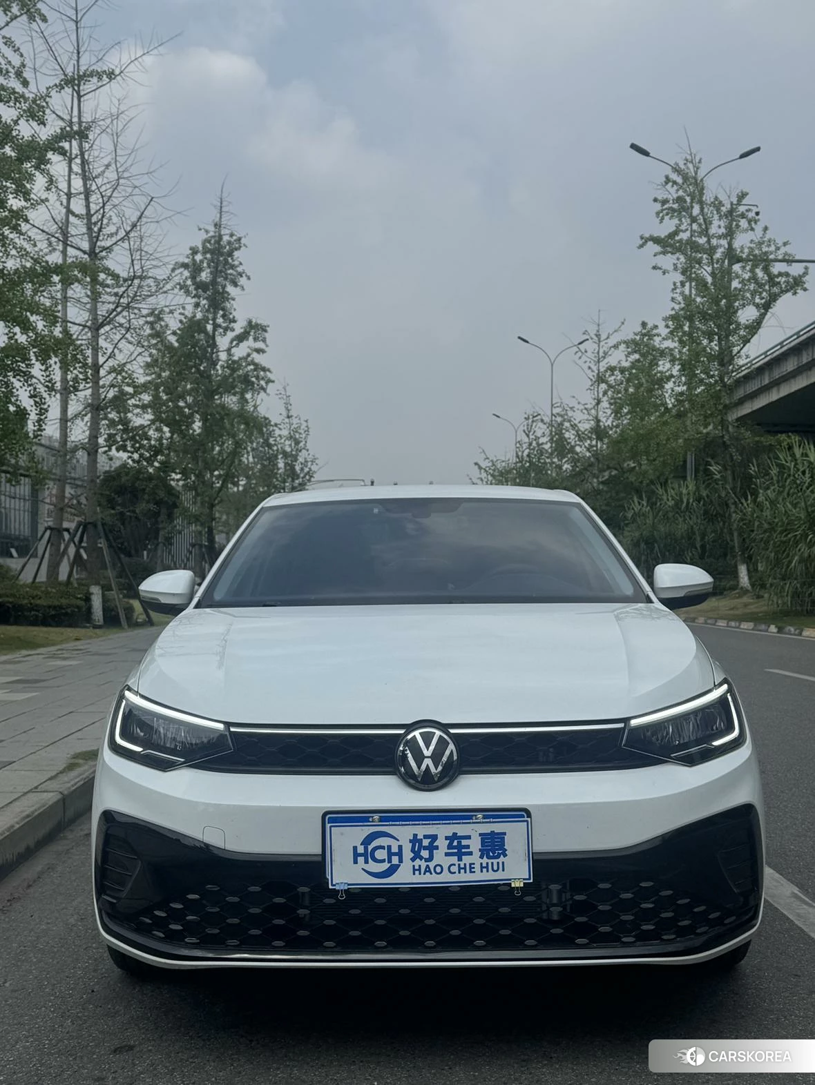 Volkswagen Lavida 2024 Белый из Китая, фото 5