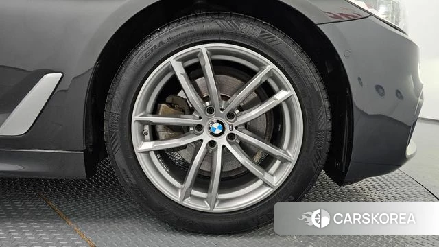 BMW 5 Series (G30) id 4496583 из Кореи 15