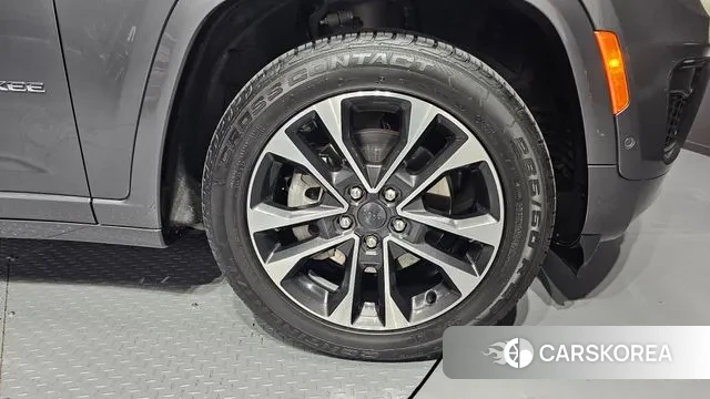 Jeep Grand Cherokee (WL) id 3268009 из Кореи 15