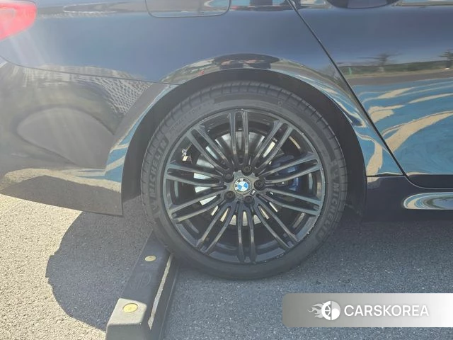 BMW 5 Series (G30) id 4203965 из Кореи 10