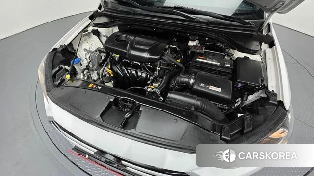 Hyundai Avante AD id 4587328 из Кореи 25