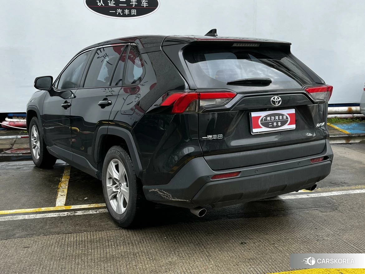 Toyota RAV4 id 4479645 из Китая 23