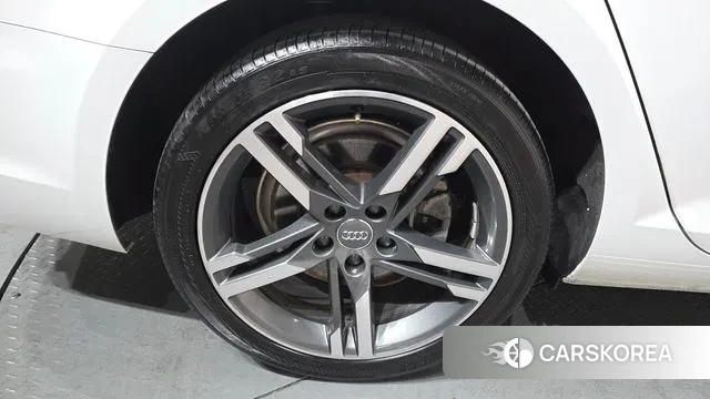 Audi A4 (B9) id 3626750 из Кореи 15