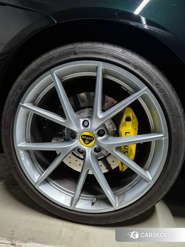 Lotus Emira id 4381335 из Кореи 15